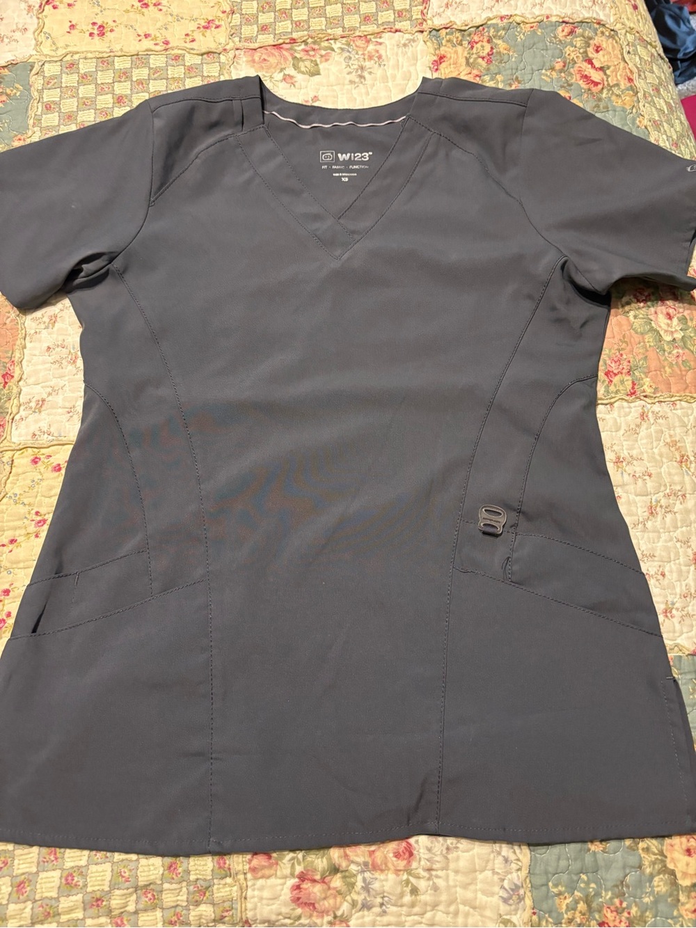 Women's V-Neck Scrub Top- Navy XS